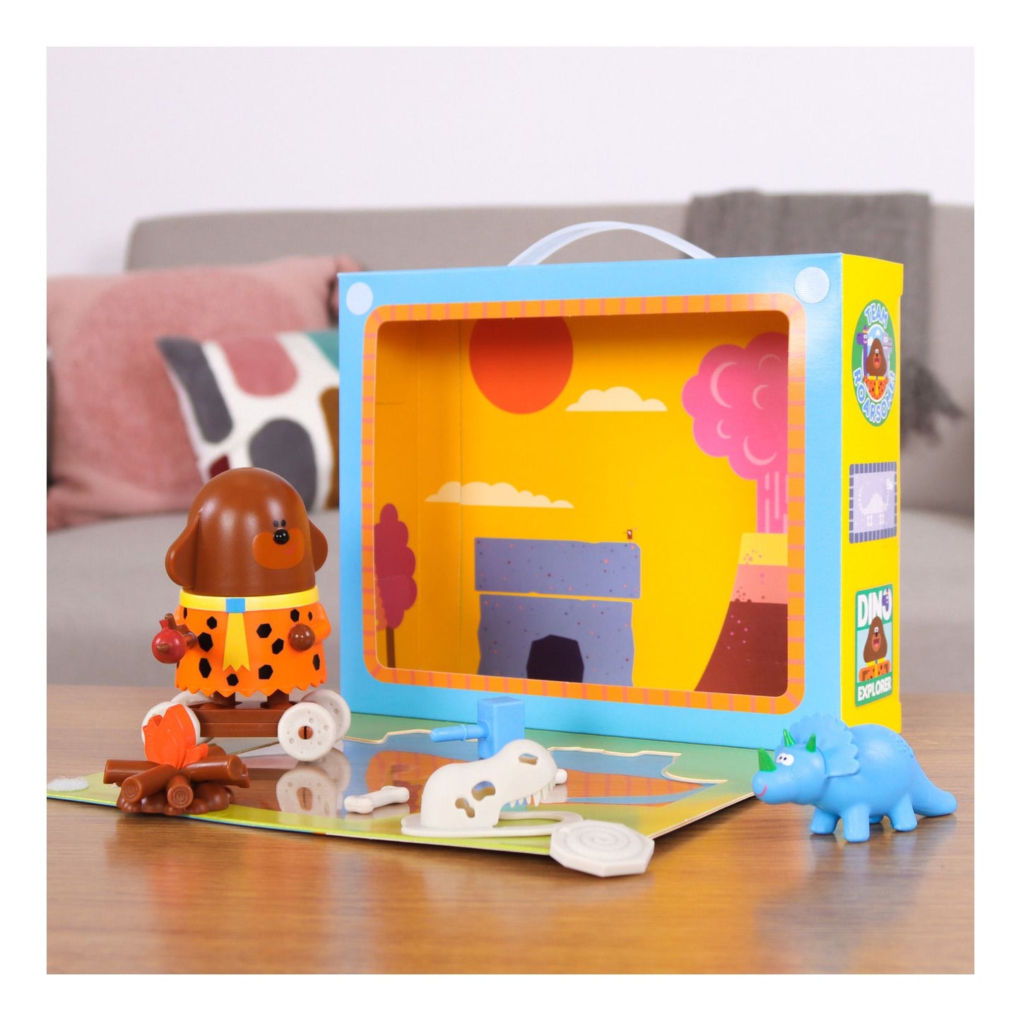 Hey Duggee Take & Play Set Cave Man